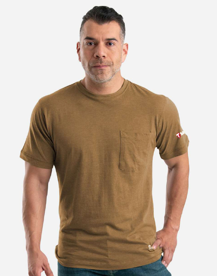 Men's Lightweight Performance Pocket T-Shirt